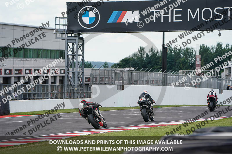 donington no limits trackday;donington park photographs;donington trackday photographs;no limits trackdays;peter wileman photography;trackday digital images;trackday photos